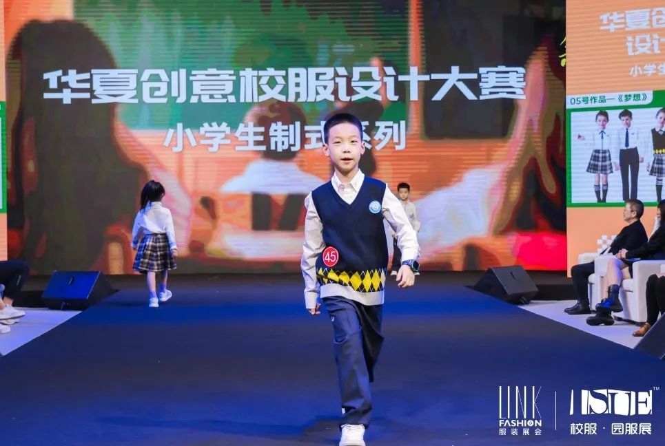 �A�Ą�(chu��ng)��У���O(sh��)Ӌ(j��)��ِ-��̩У�����ƏS��2